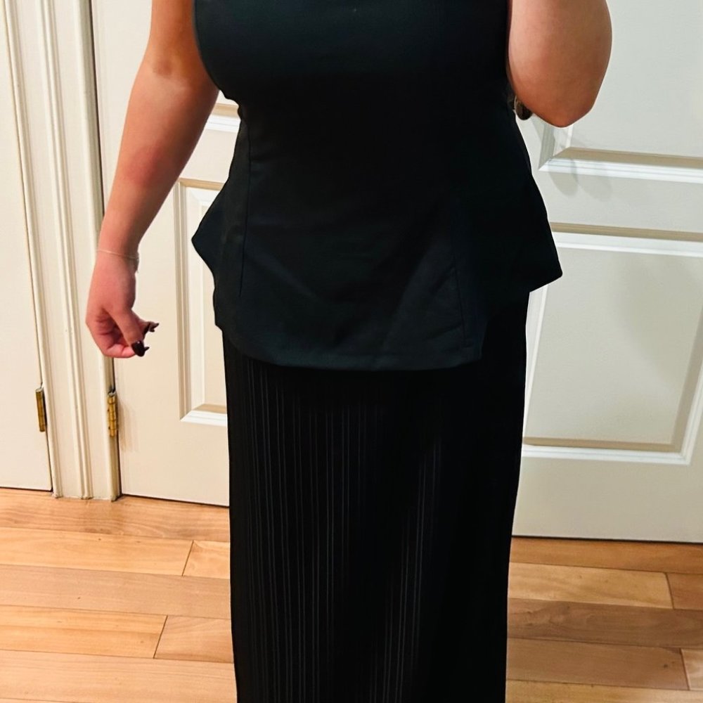 Nice to mee you. XL . BLACK PEPLUM DRESS